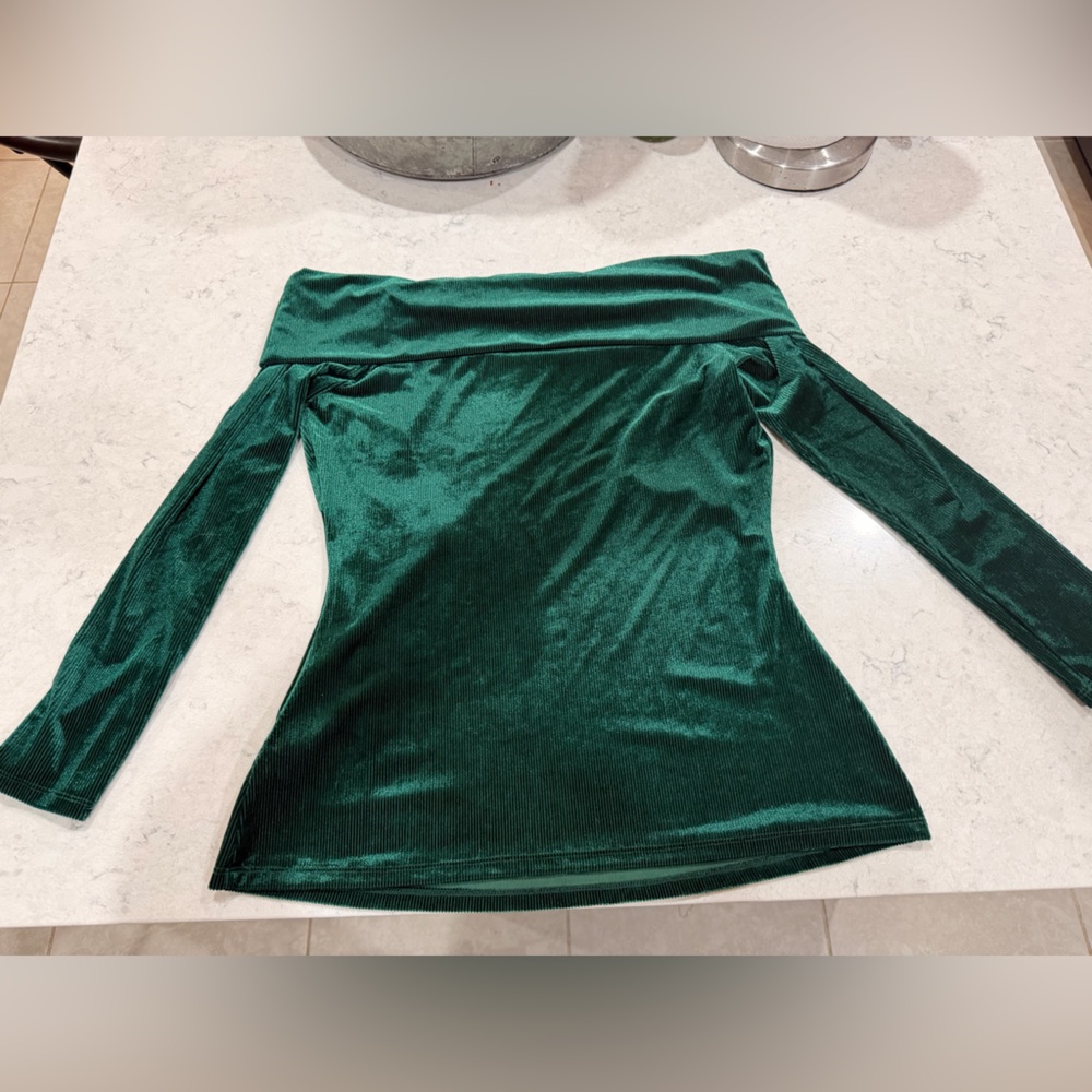 Unique Vintage Emerald Green Velvet off the shoulder Top